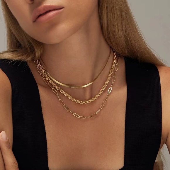 18K Gold Plated Herringbone Necklace - Picture 4 of 7